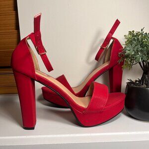 🌹Fashion Nova Top Moda Red Heels